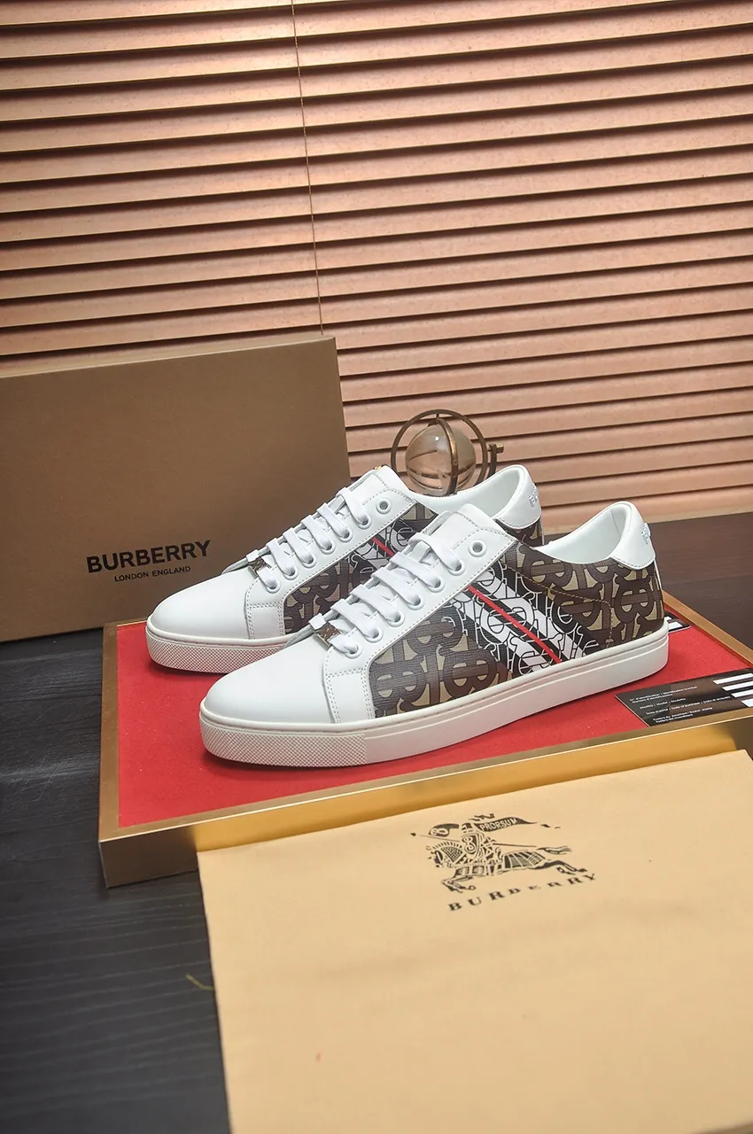 Men's shoes💰480💶[Burberry] (cowhide lining) classic low-top sneakers｜Imported cowhide with classic plaid fabric｜Cow leather lining｜Original outsole｜Fine workmanship and comfortable to wear Size: 38-44 (customized at 45)